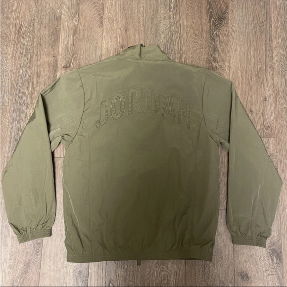 NWT Nike Air Jordan Mens Nylon Windbreaker Jacket Olive Green Fv7299 222 Size S - Picture 4 of 5